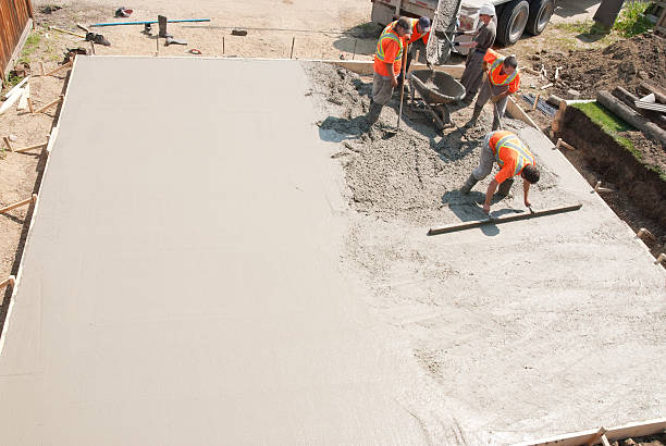 Moline, IL Concrete contractor Pros